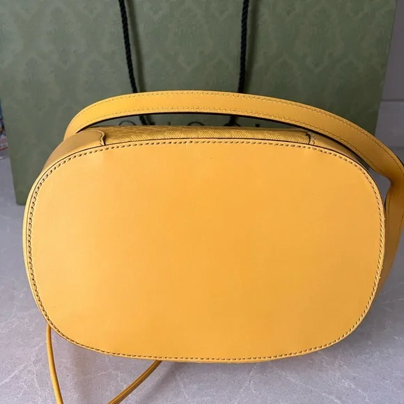 Authentic Gucci bag - Picture 4 of 11